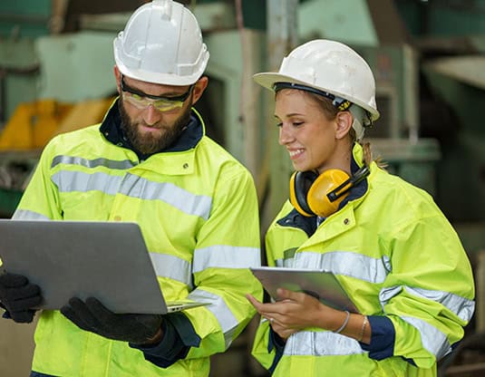 Safety training and toolbox talks for construction workers at LATUS Group.